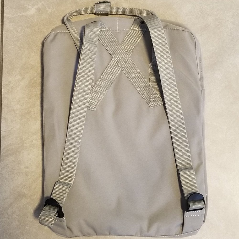NEW FJALLRAVEN KANKEN BACKPACK FOG 16L CLASSIC - Picture 2 of 5